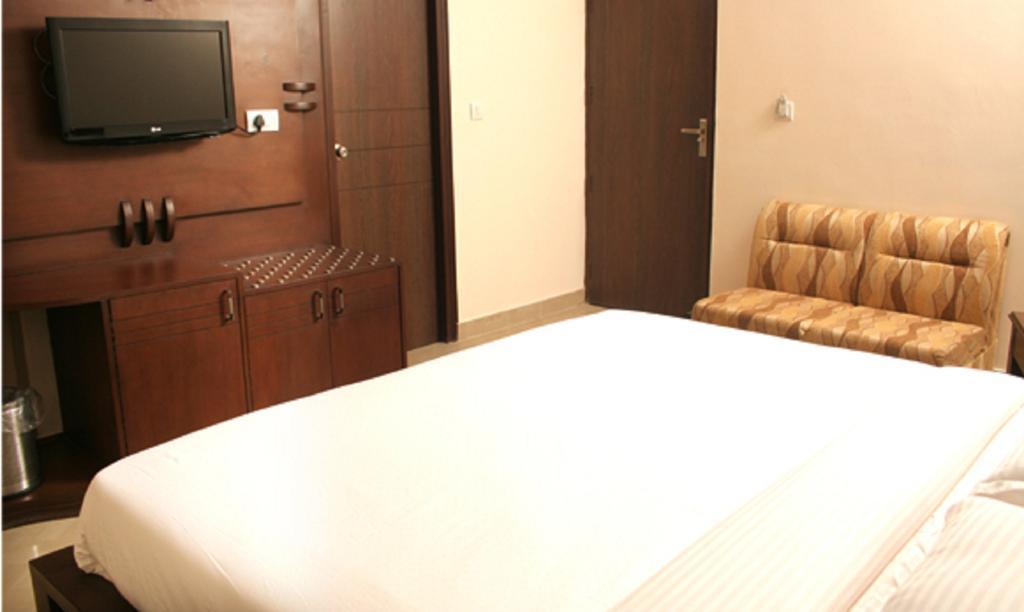 Hotel Jasmine Харідвар Екстер'єр фото